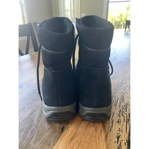 Skechers Outdoor Performance Waterproof Black Boots Women's Sz 6.5 - Picture 4 of 9